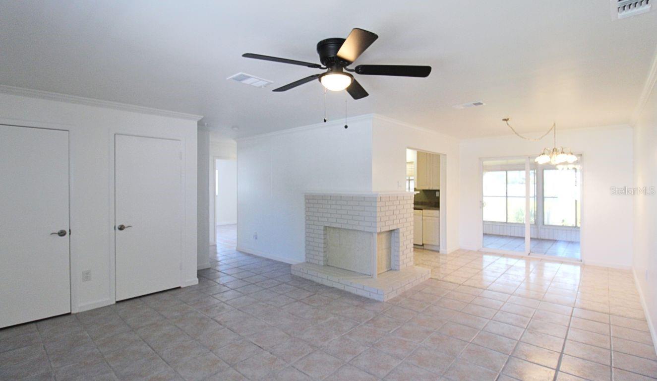 Image 7 of 26 For 6122 Brentwood Avenue