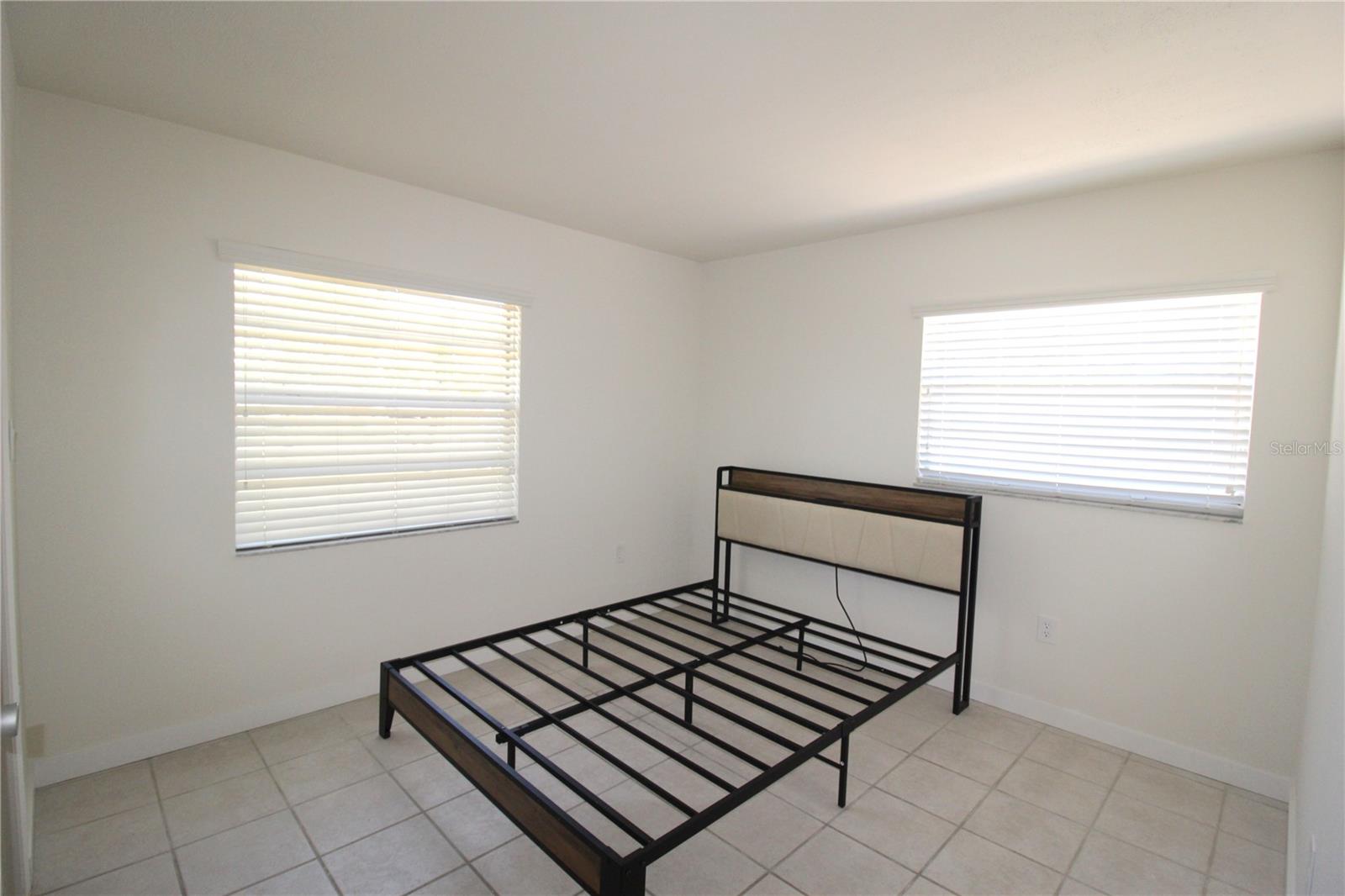 Image 8 of 26 For 6122 Brentwood Avenue
