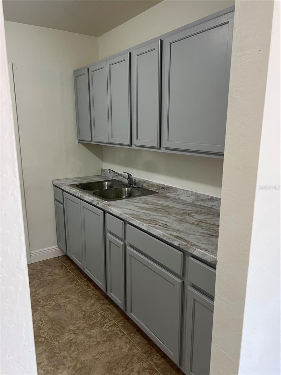 Image 18 of 18 For 21274 Coulton Avenue