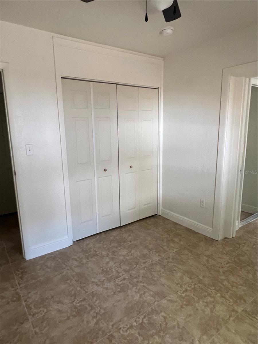 Image 6 of 18 For 21274 Coulton Avenue