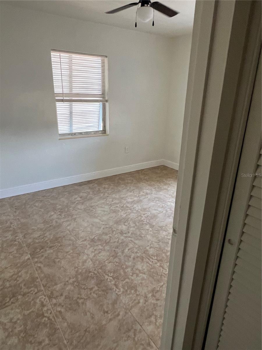 Image 7 of 18 For 21274 Coulton Avenue
