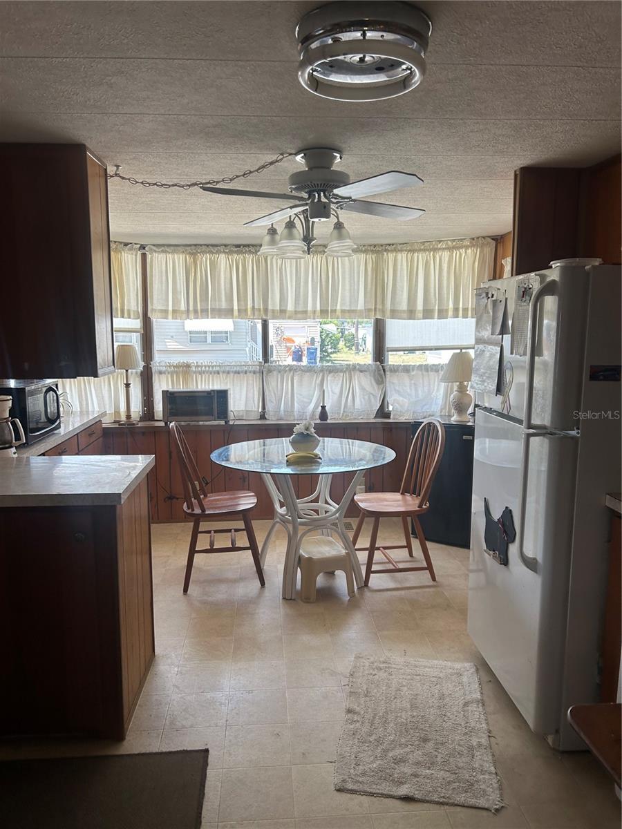 Image 14 of 20 For 406 49th Avenue Drive W