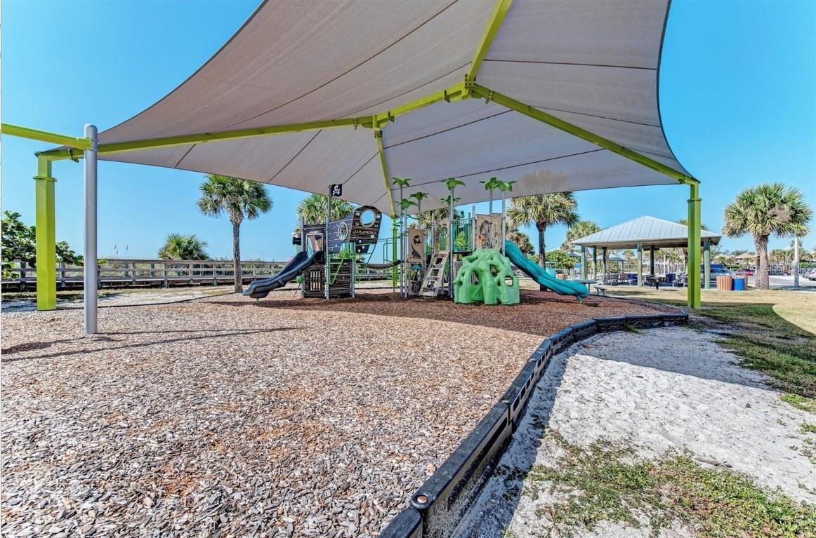 Image 11 of 26 For 107 Paseo Court
