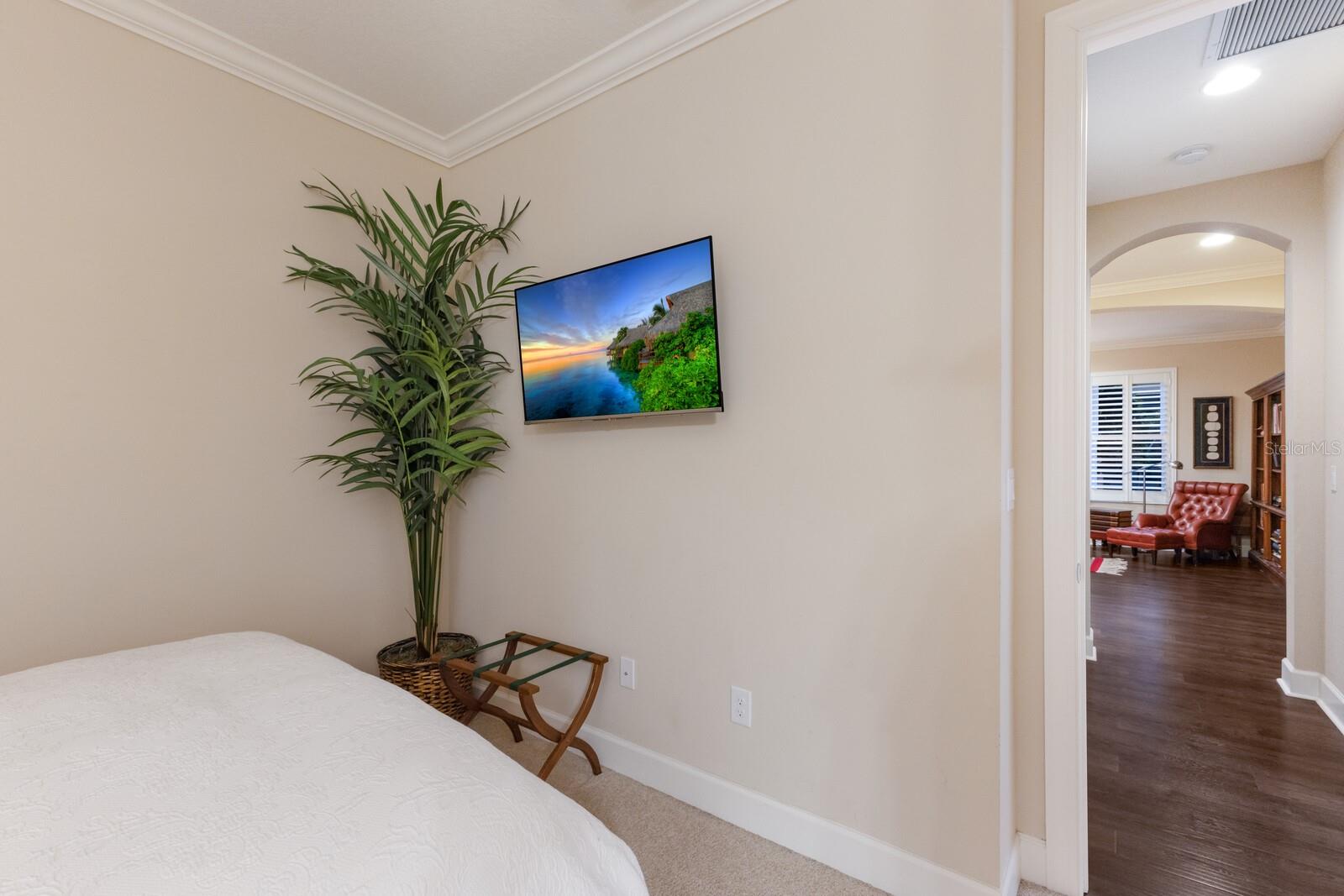 Image 31 of 72 For 2397 Vaccaro Drive