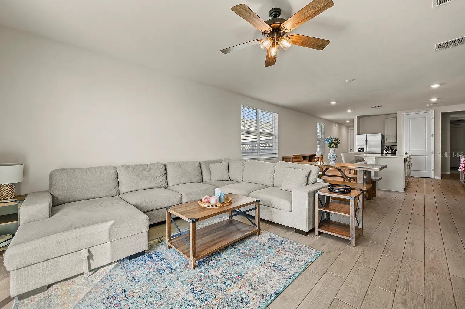 Image 15 of 21 For 43705 Cattleman Drive