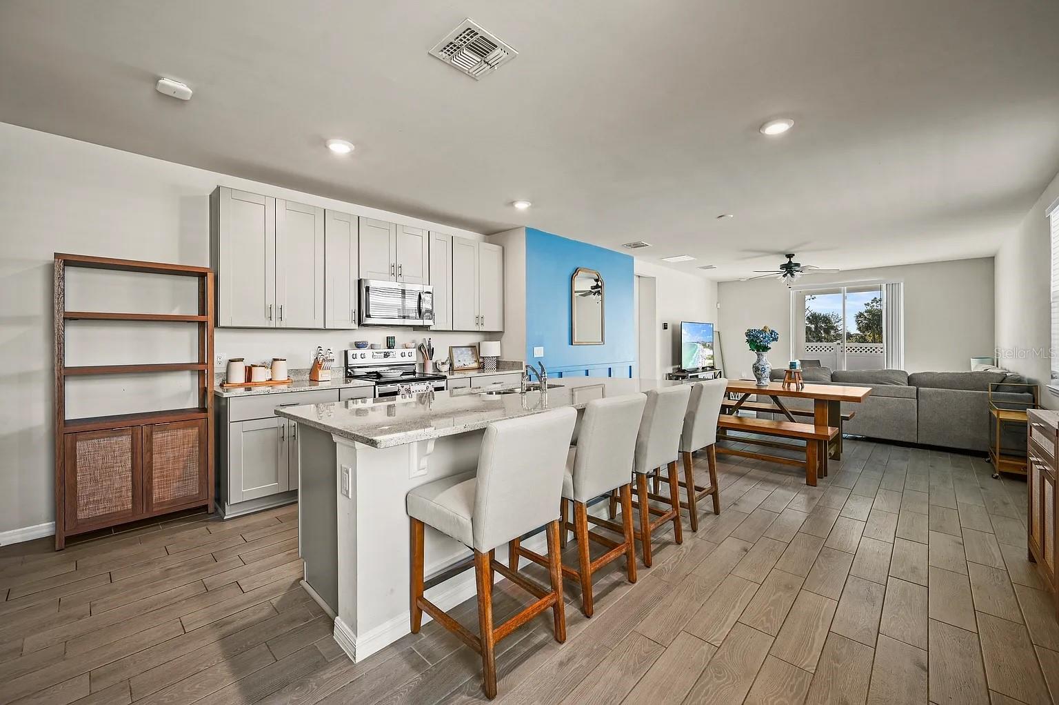 Image 3 of 21 For 43705 Cattleman Drive