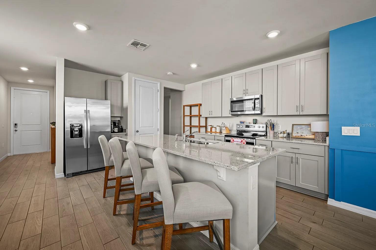 Image 4 of 21 For 43705 Cattleman Drive