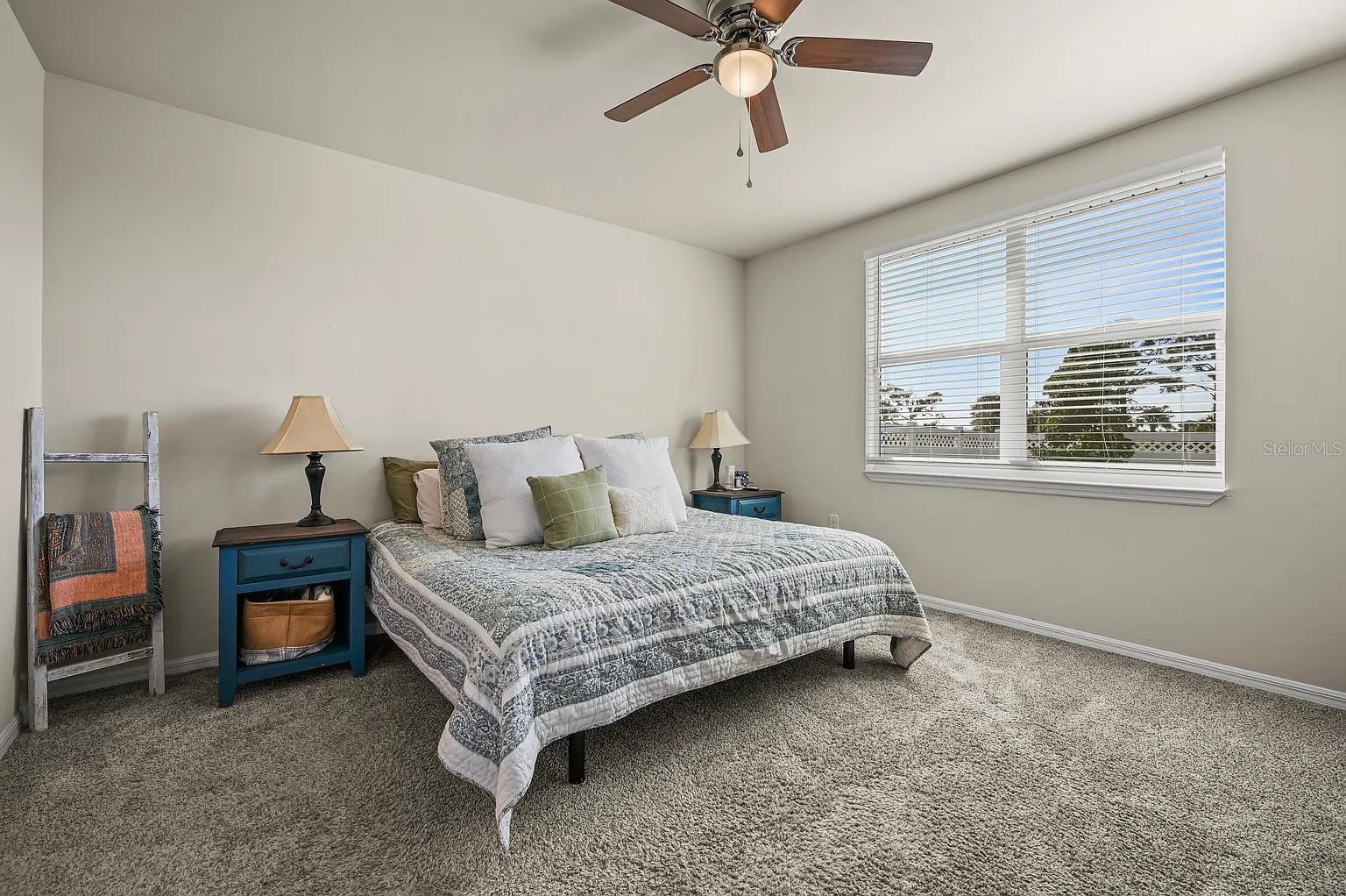 Image 6 of 21 For 43705 Cattleman Drive