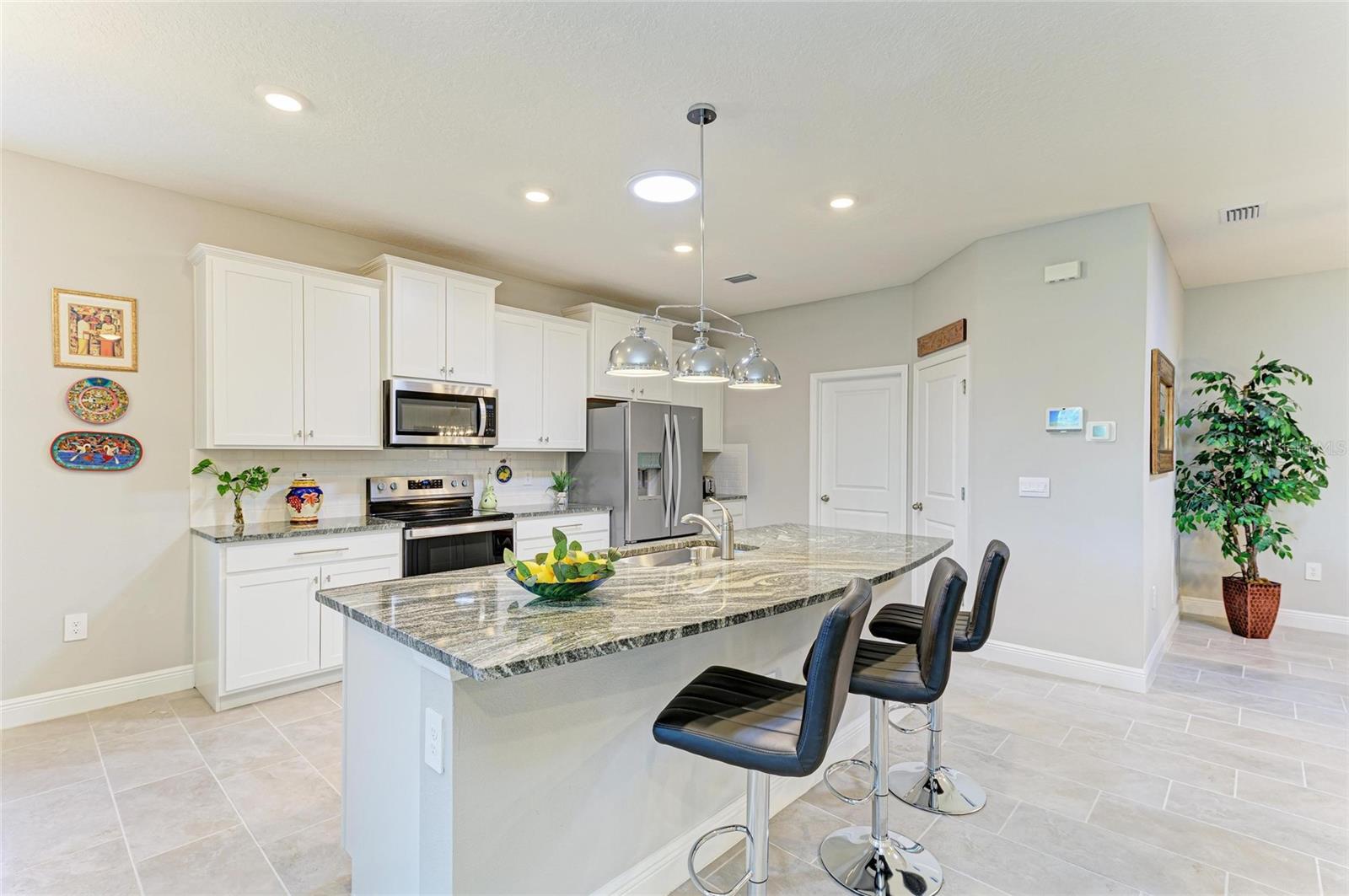 Image 21 of 83 For 17555 Cantarina Cove