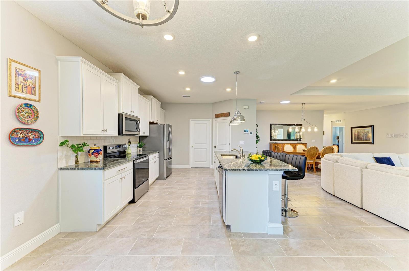 Image 22 of 83 For 17555 Cantarina Cove