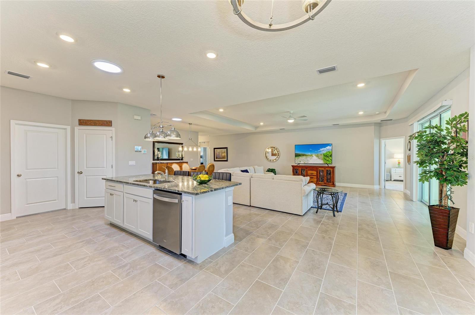 Image 23 of 83 For 17555 Cantarina Cove