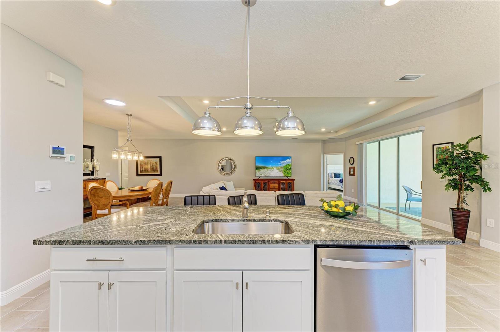 Image 24 of 83 For 17555 Cantarina Cove