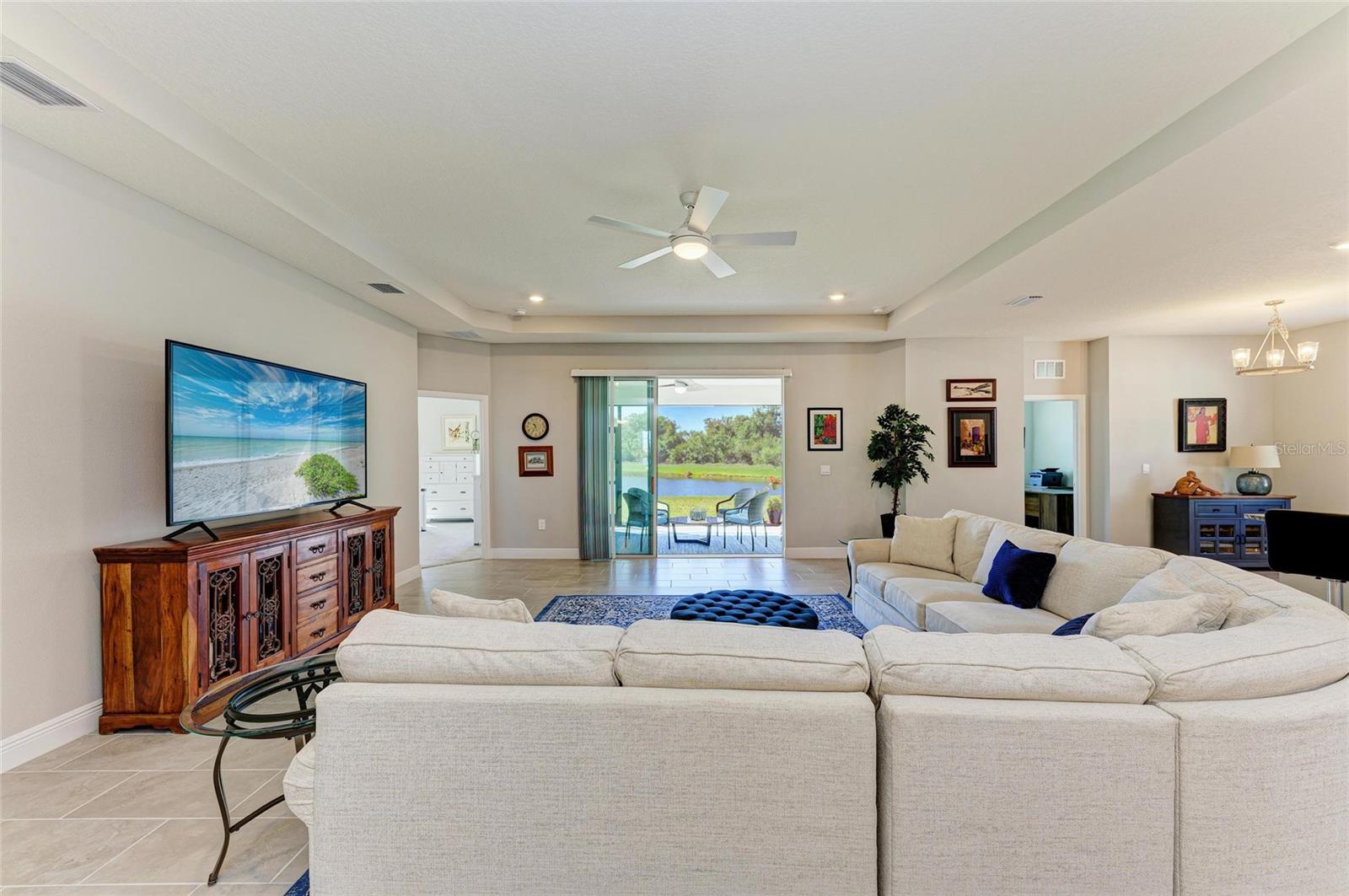 Image 30 of 83 For 17555 Cantarina Cove