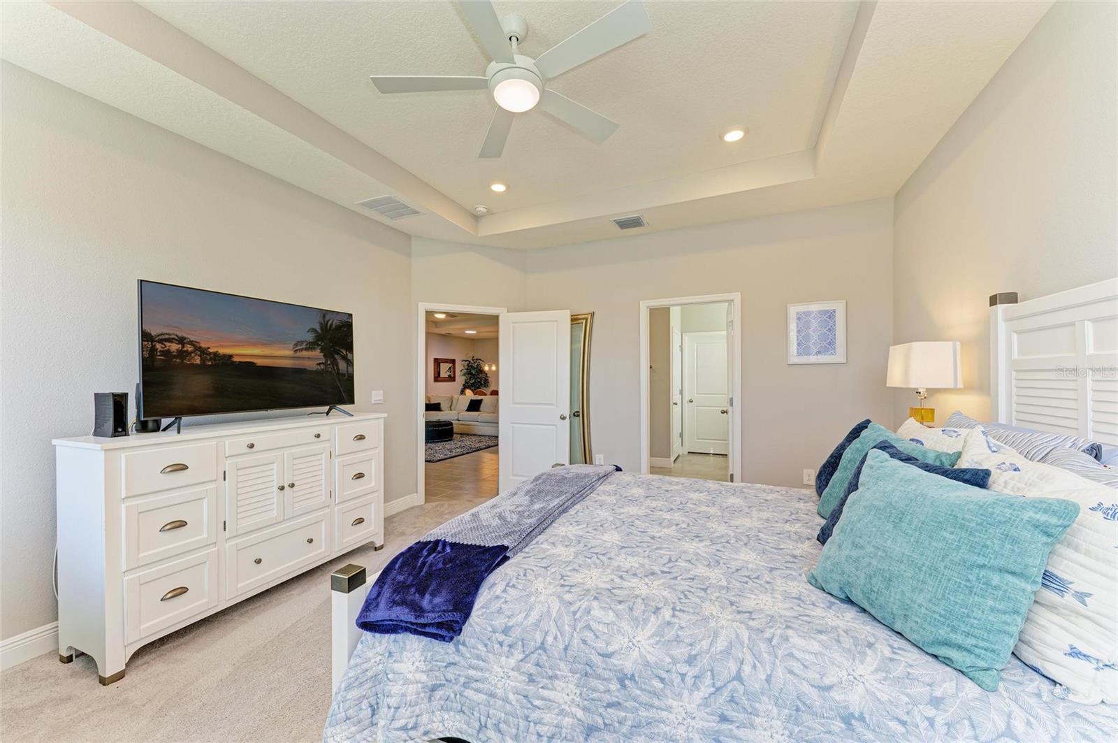 Image 44 of 83 For 17555 Cantarina Cove