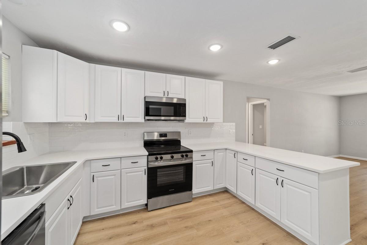 Image 7 of 26 For 8107 55th Place