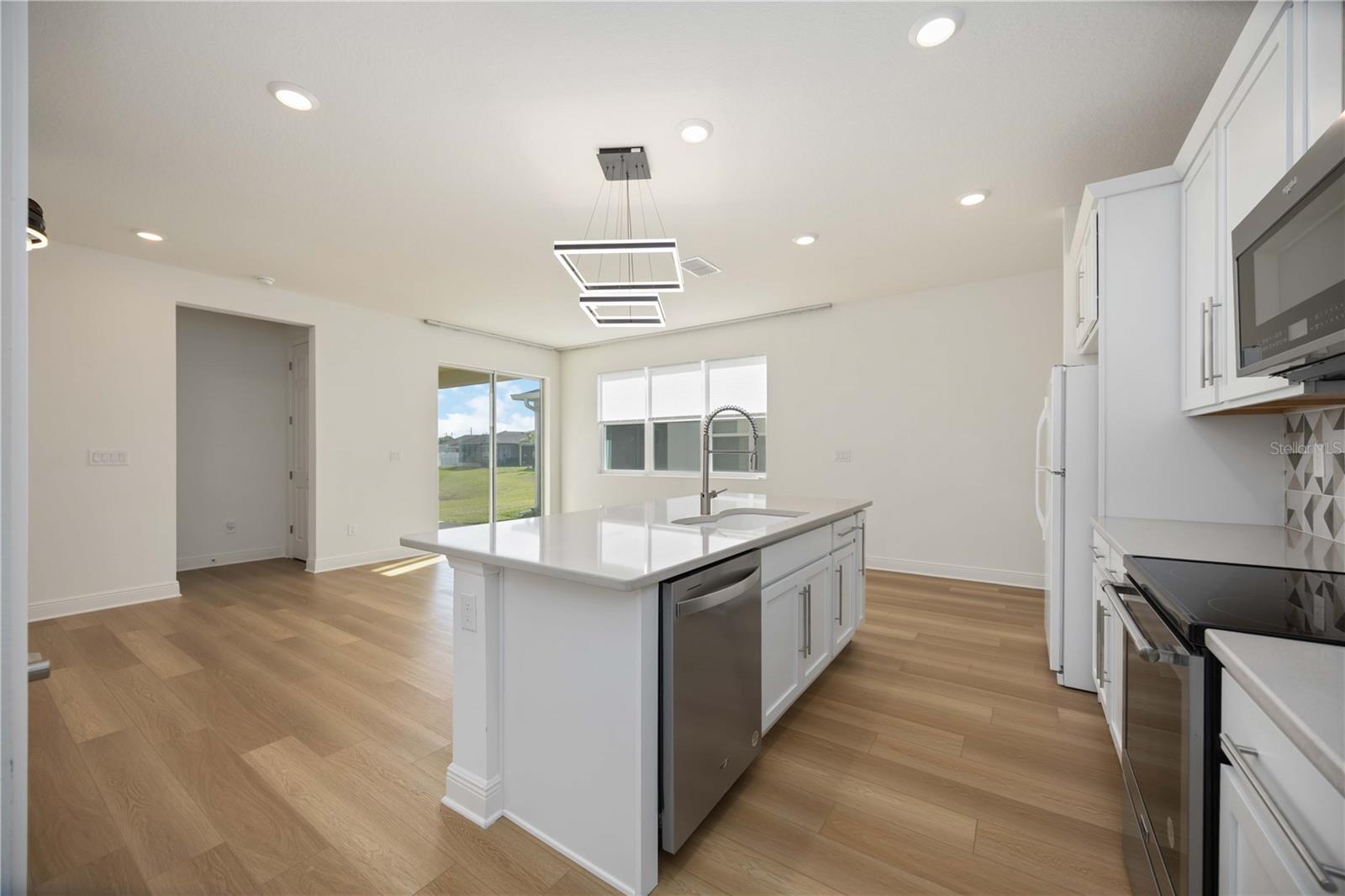 Image 11 of 27 For 10455 Wet Marsh Cove