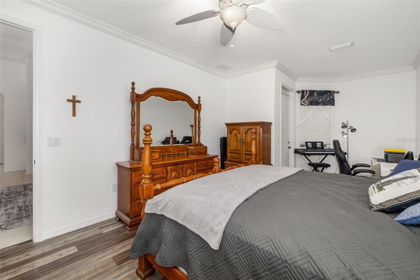Image 18 of 44 For 9101 Yarberry Street