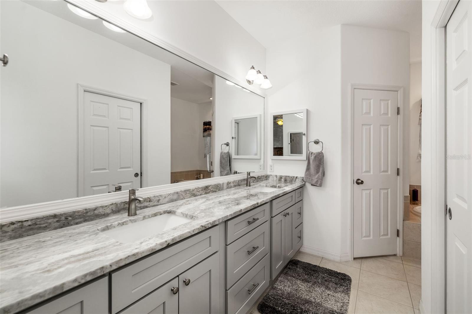 Image 22 of 44 For 9101 Yarberry Street