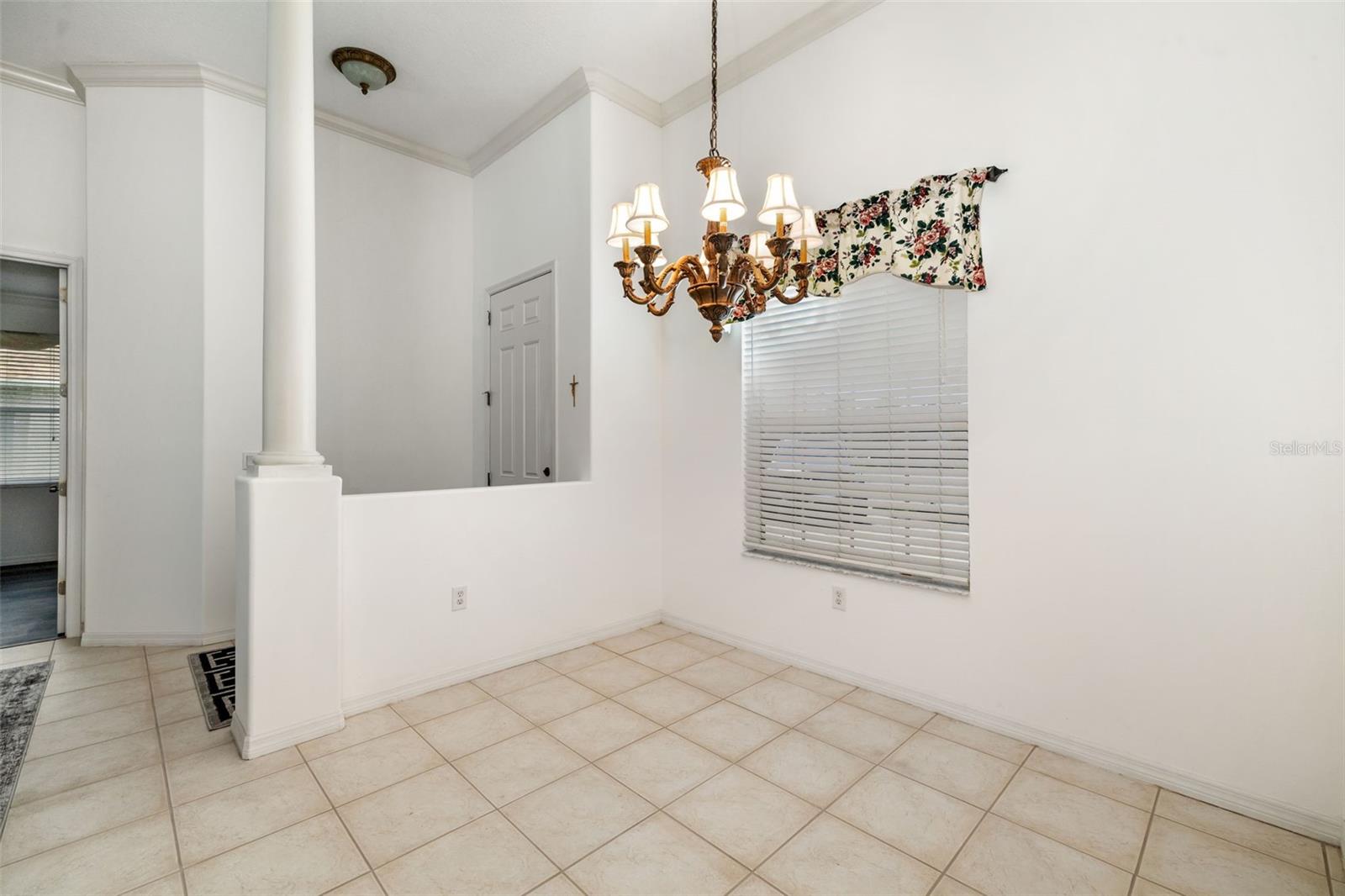 Image 8 of 44 For 9101 Yarberry Street