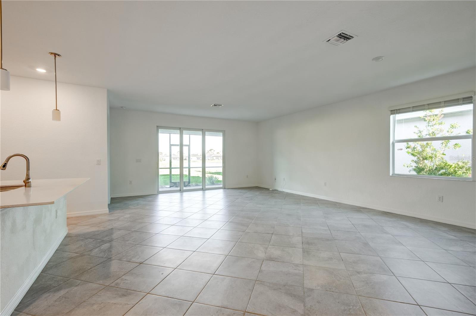 Image 17 of 21 For 19065 Cabernet Court