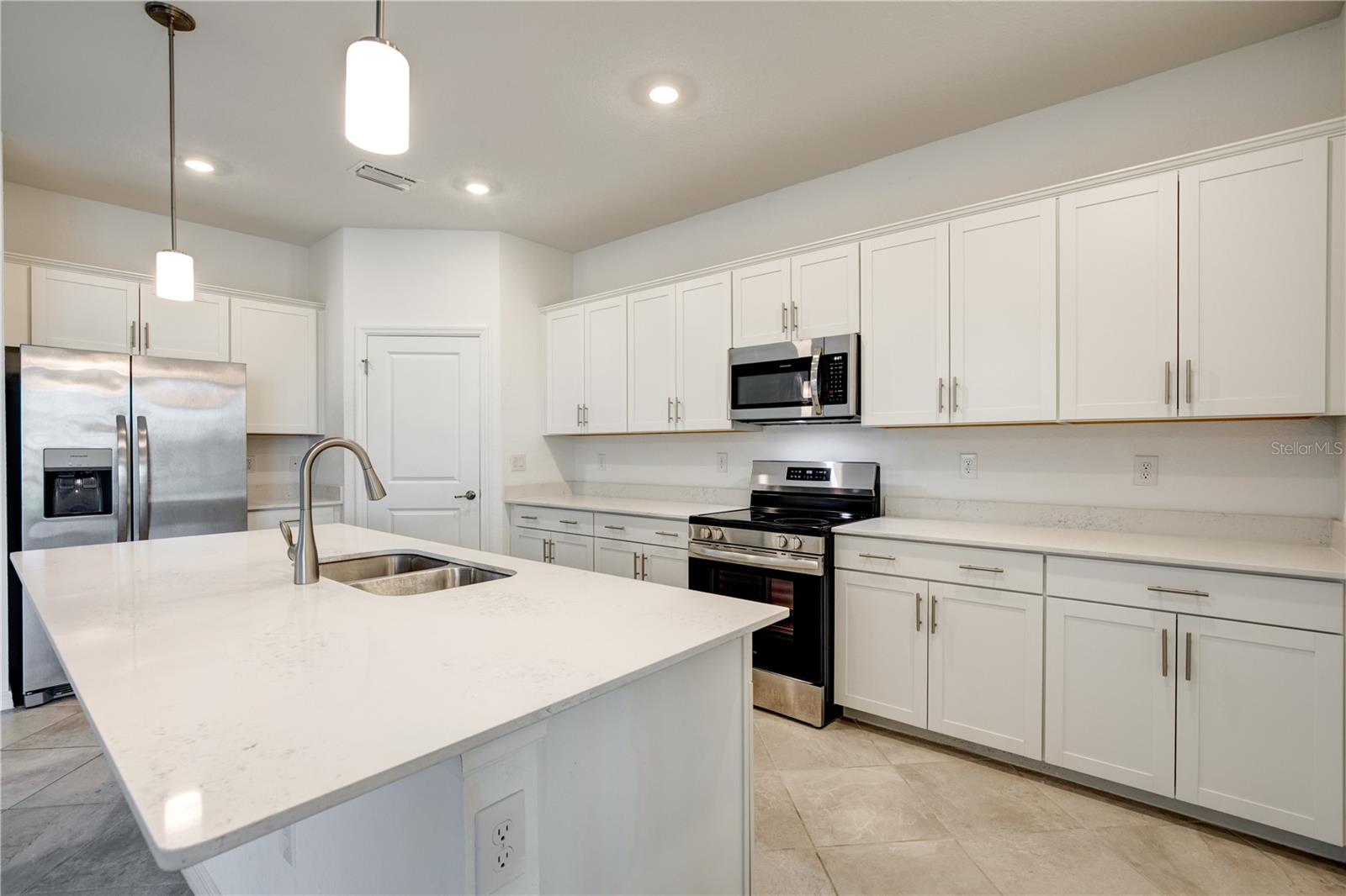 Image 5 of 21 For 19065 Cabernet Court