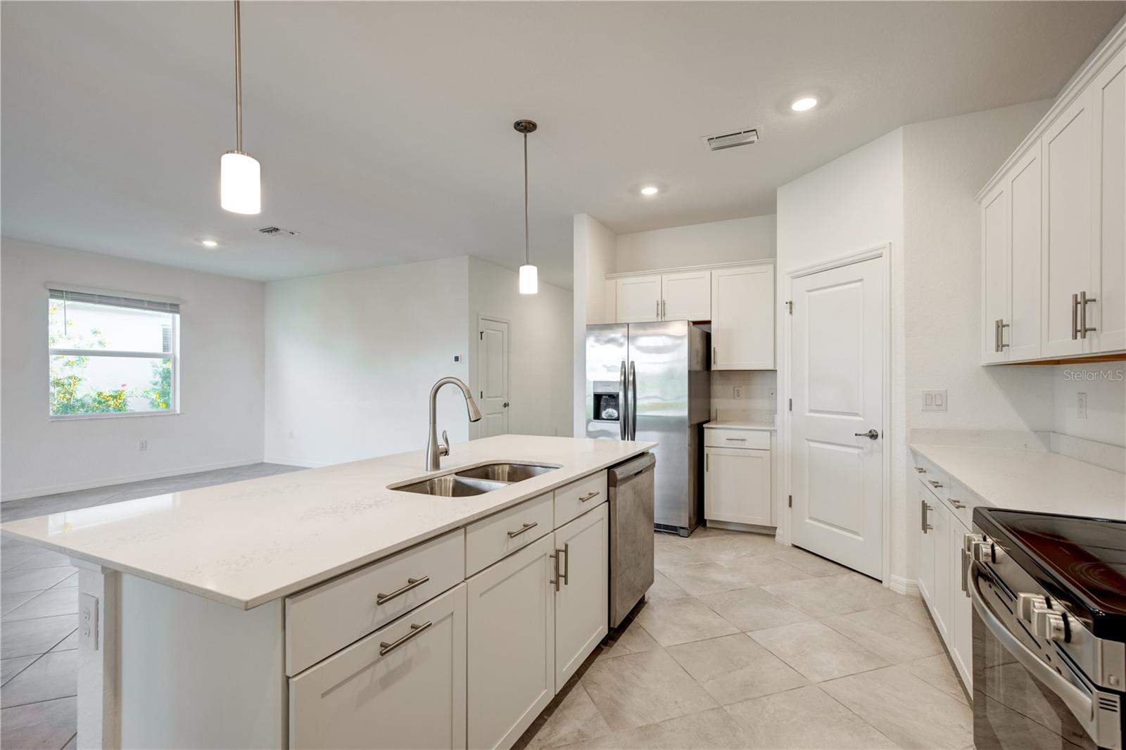 Image 6 of 21 For 19065 Cabernet Court