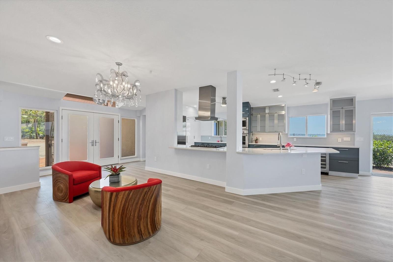 Image 12 of 60 For 3931 Bay Shore Road