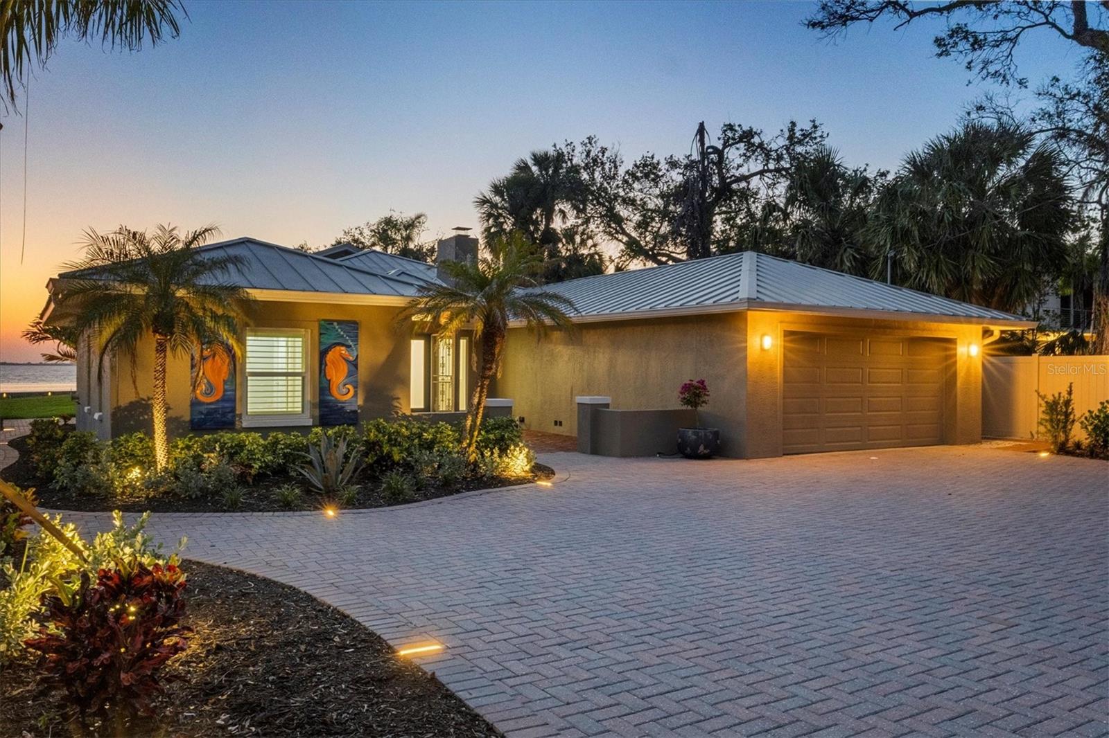 Image 3 of 60 For 3931 Bay Shore Road