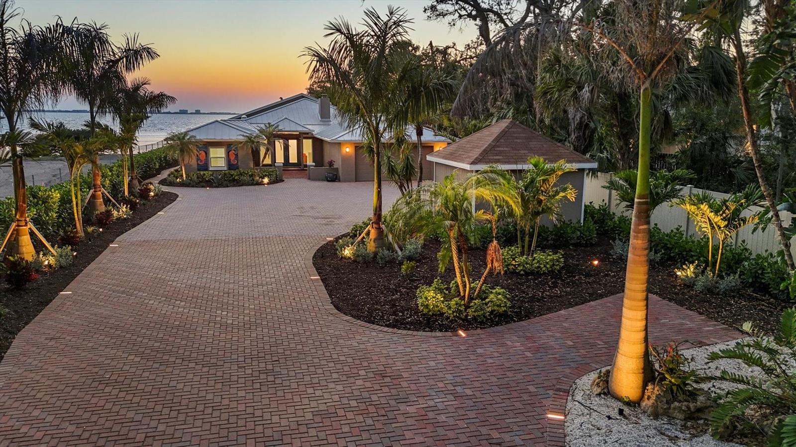 Image 7 of 60 For 3931 Bay Shore Road