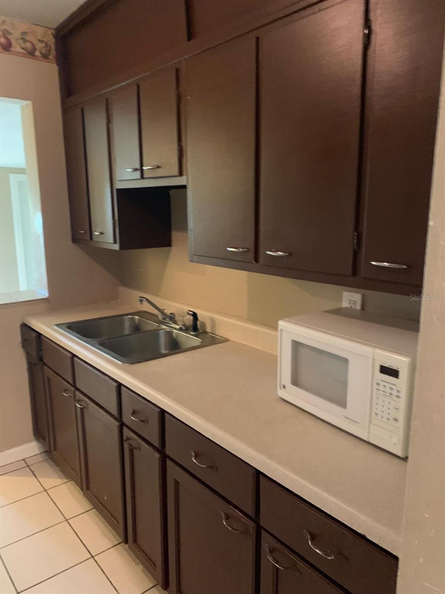 Image 12 of 14 For 21266 Coulton Avenue