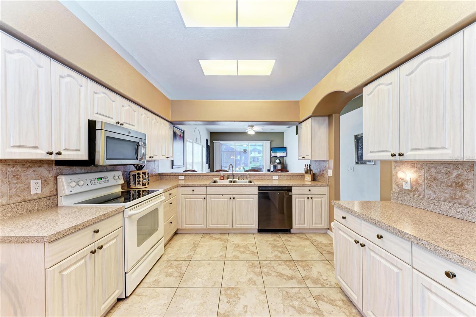Image 10 of 58 For 6106 New Paris Way