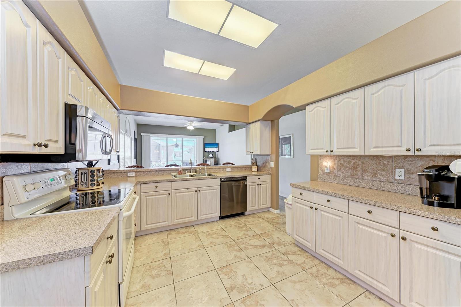 Image 11 of 58 For 6106 New Paris Way