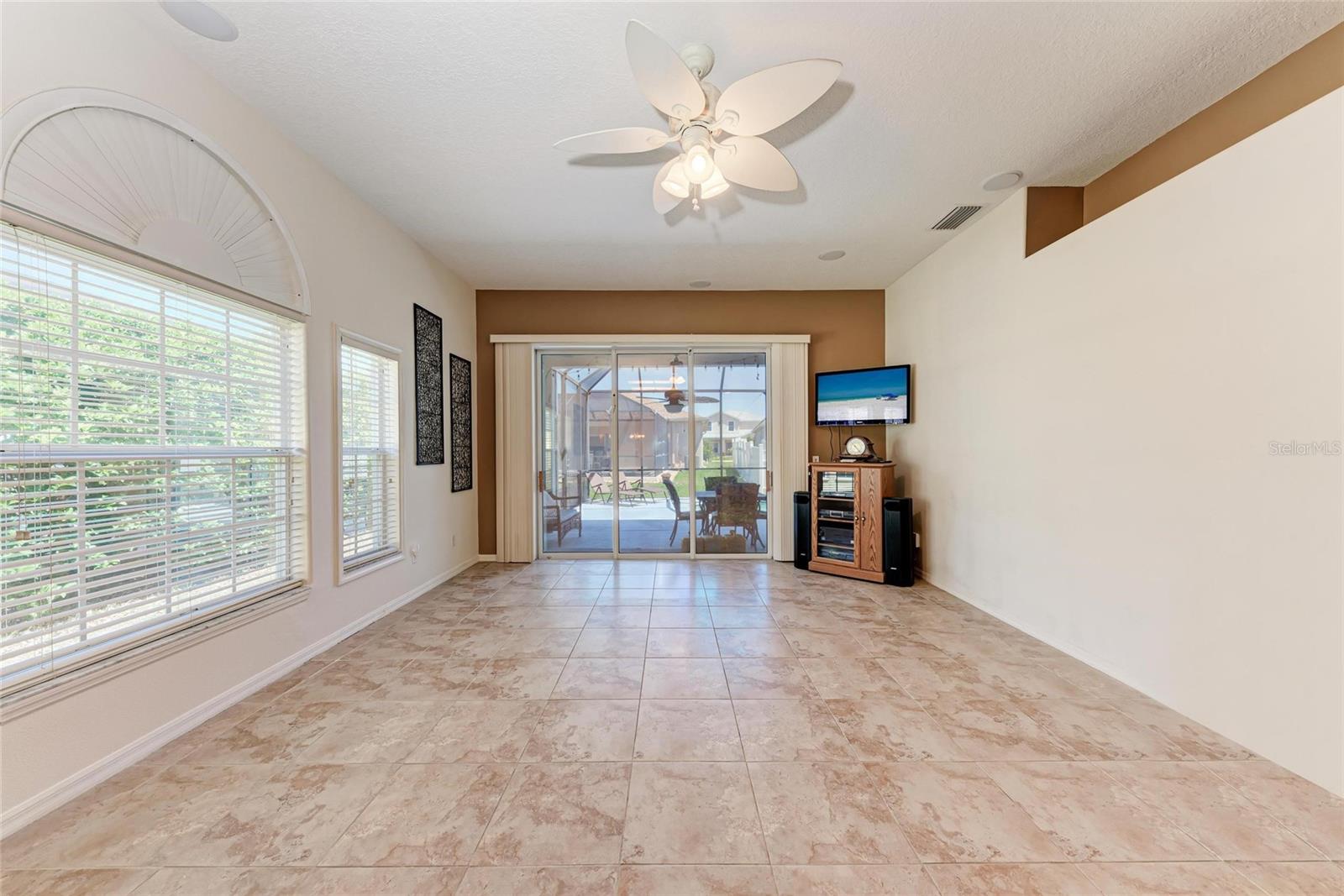Image 15 of 58 For 6106 New Paris Way