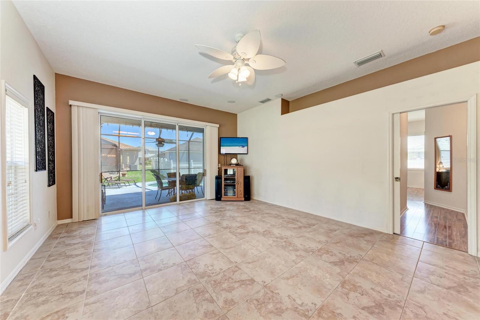 Image 16 of 58 For 6106 New Paris Way