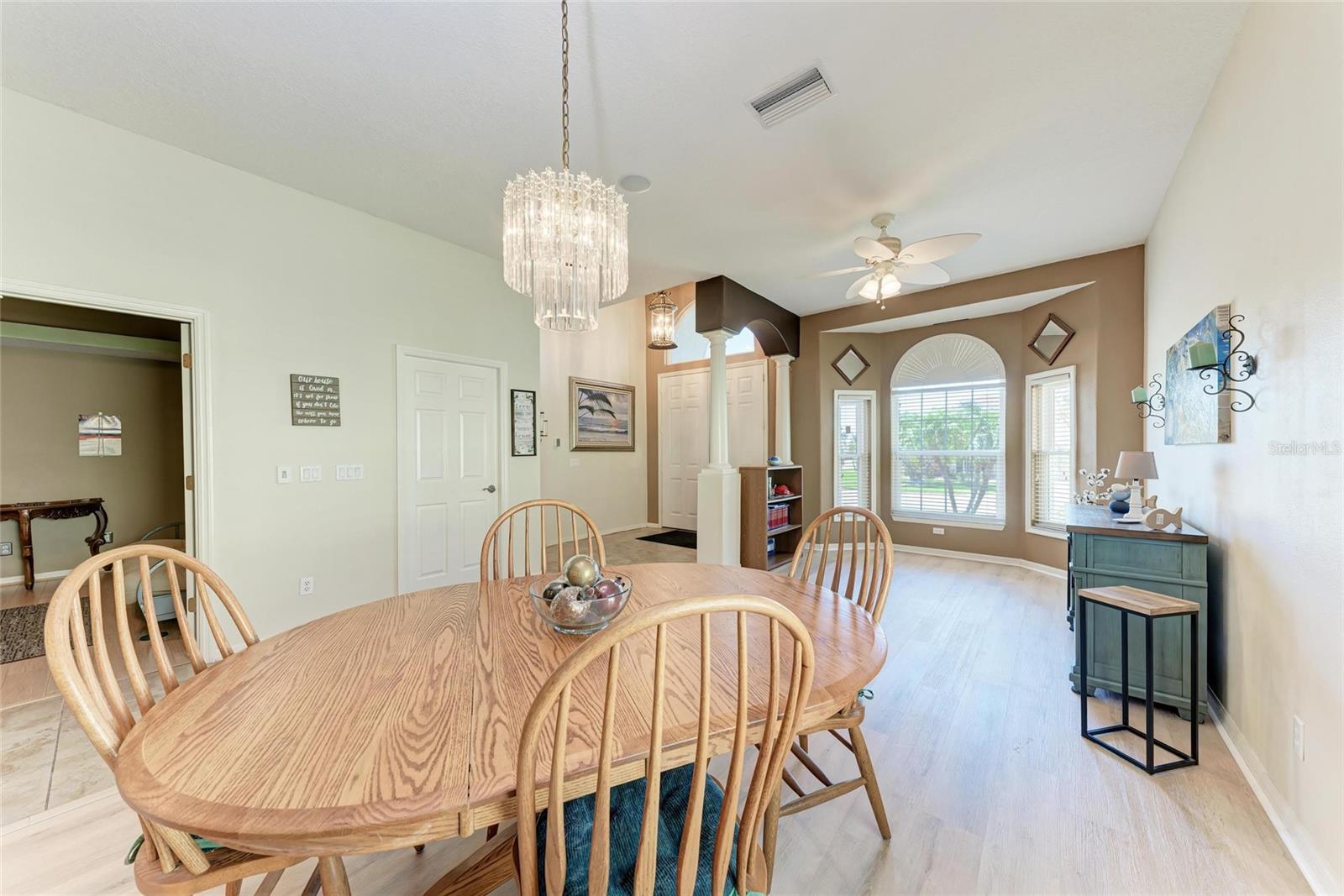 Image 9 of 58 For 6106 New Paris Way