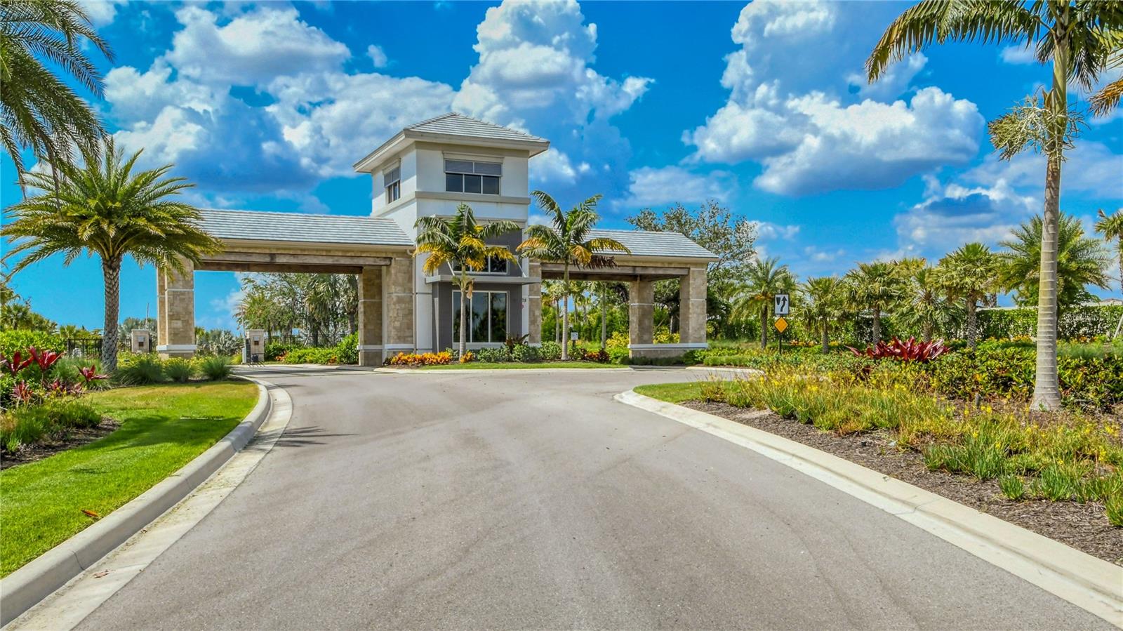 Image 62 of 88 For 15744 Sacile Lane