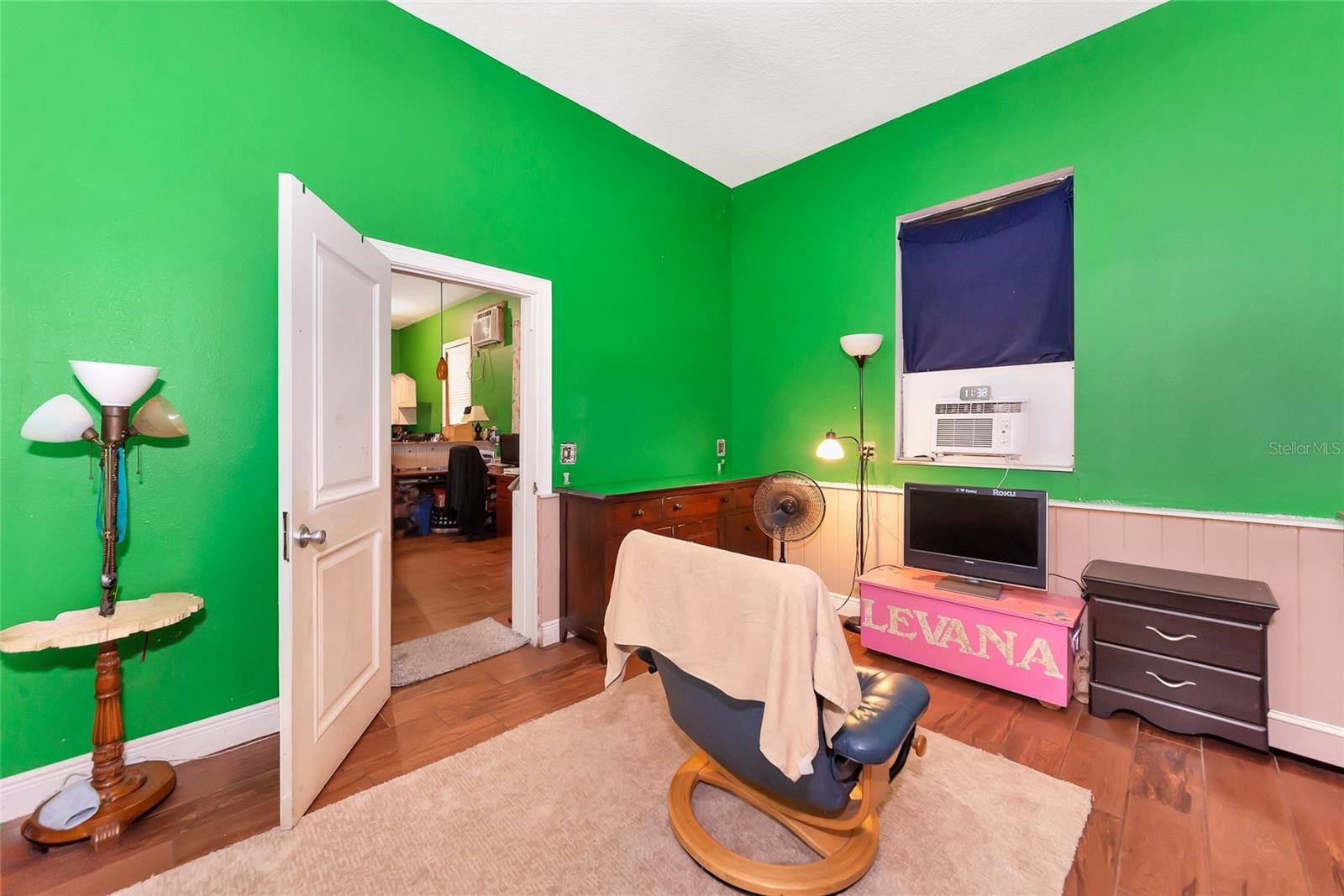 Image 11 of 85 For 6321 279th Street E