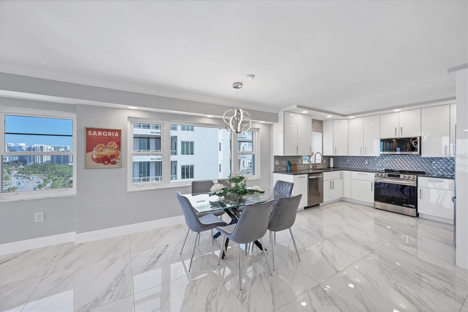 Image 15 of 39 For 555 Gulfstream Avenue 1401