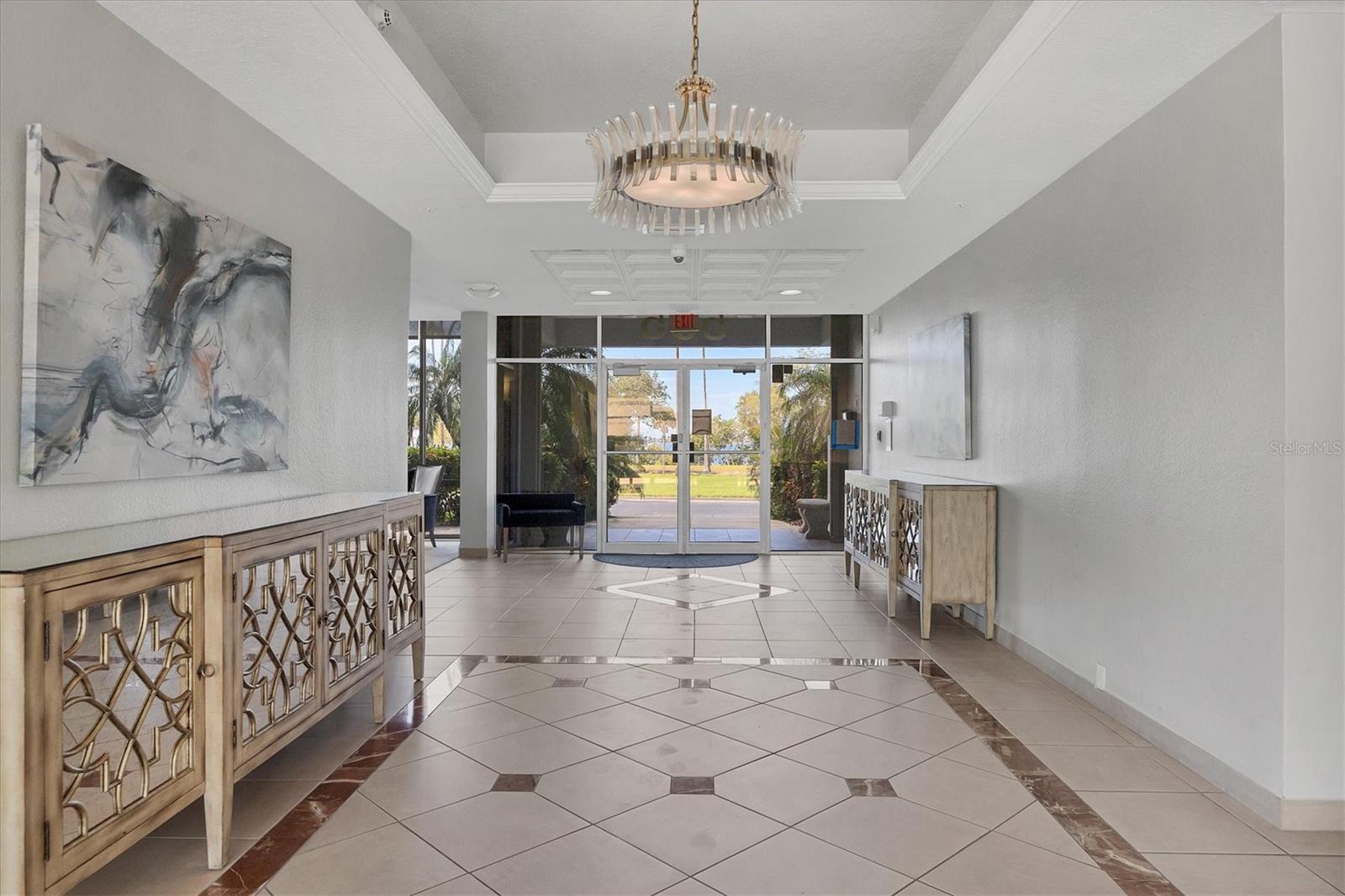 Image 4 of 39 For 555 Gulfstream Avenue 1401