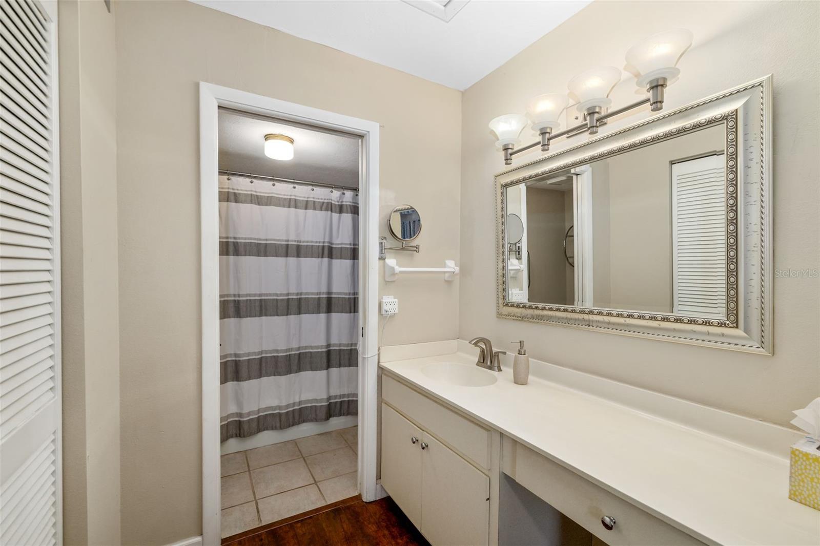 Image 13 of 45 For 7203 Curtiss Avenue 3d