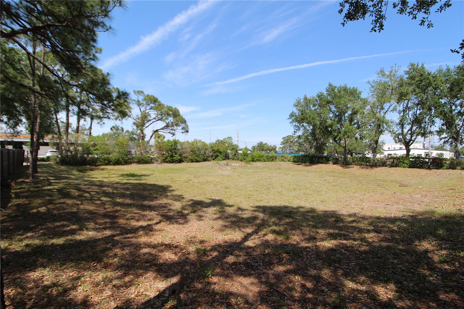 Image 2 of 4 For 1400 Cattlemen Road 101