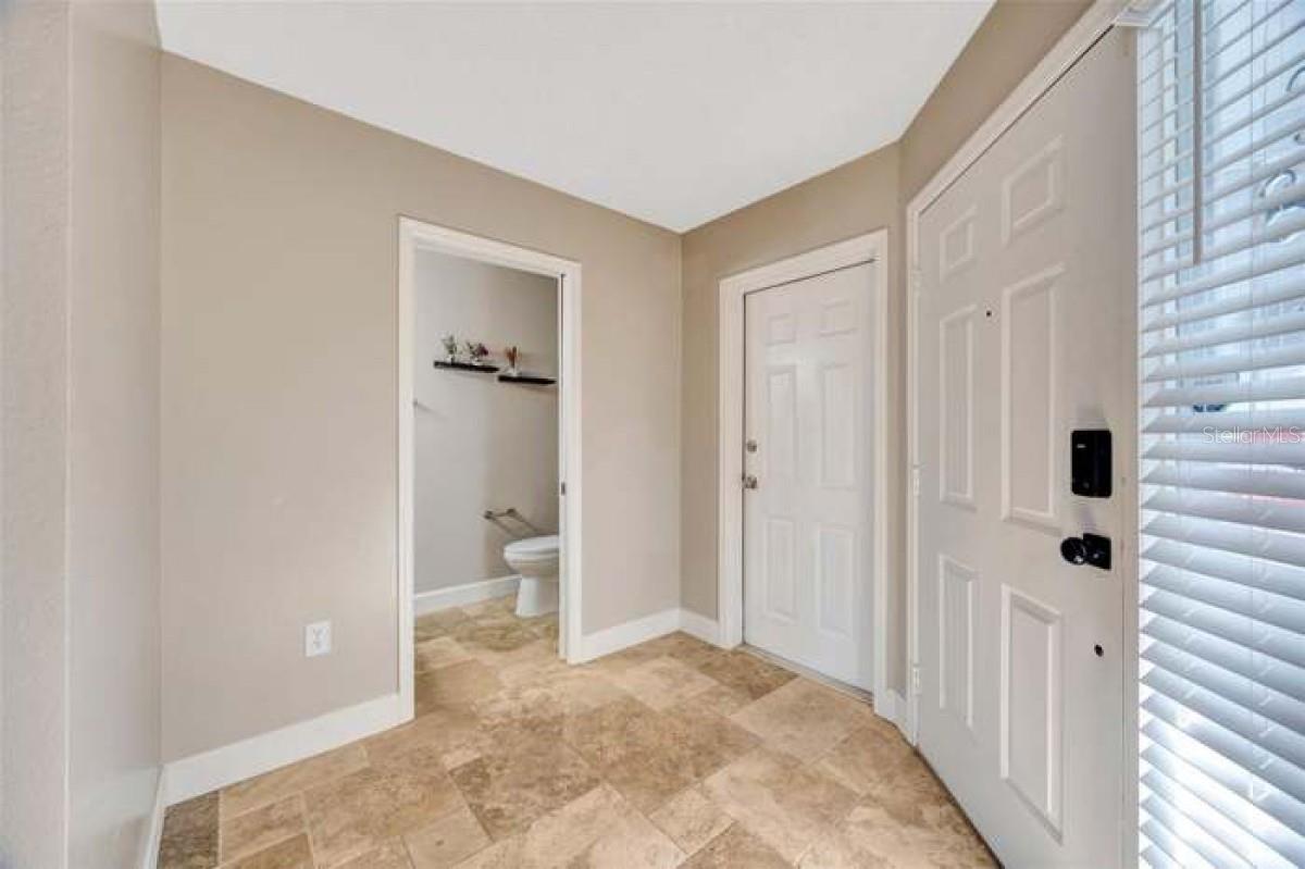 Image 3 of 24 For 4239 Brentwood Park Circle