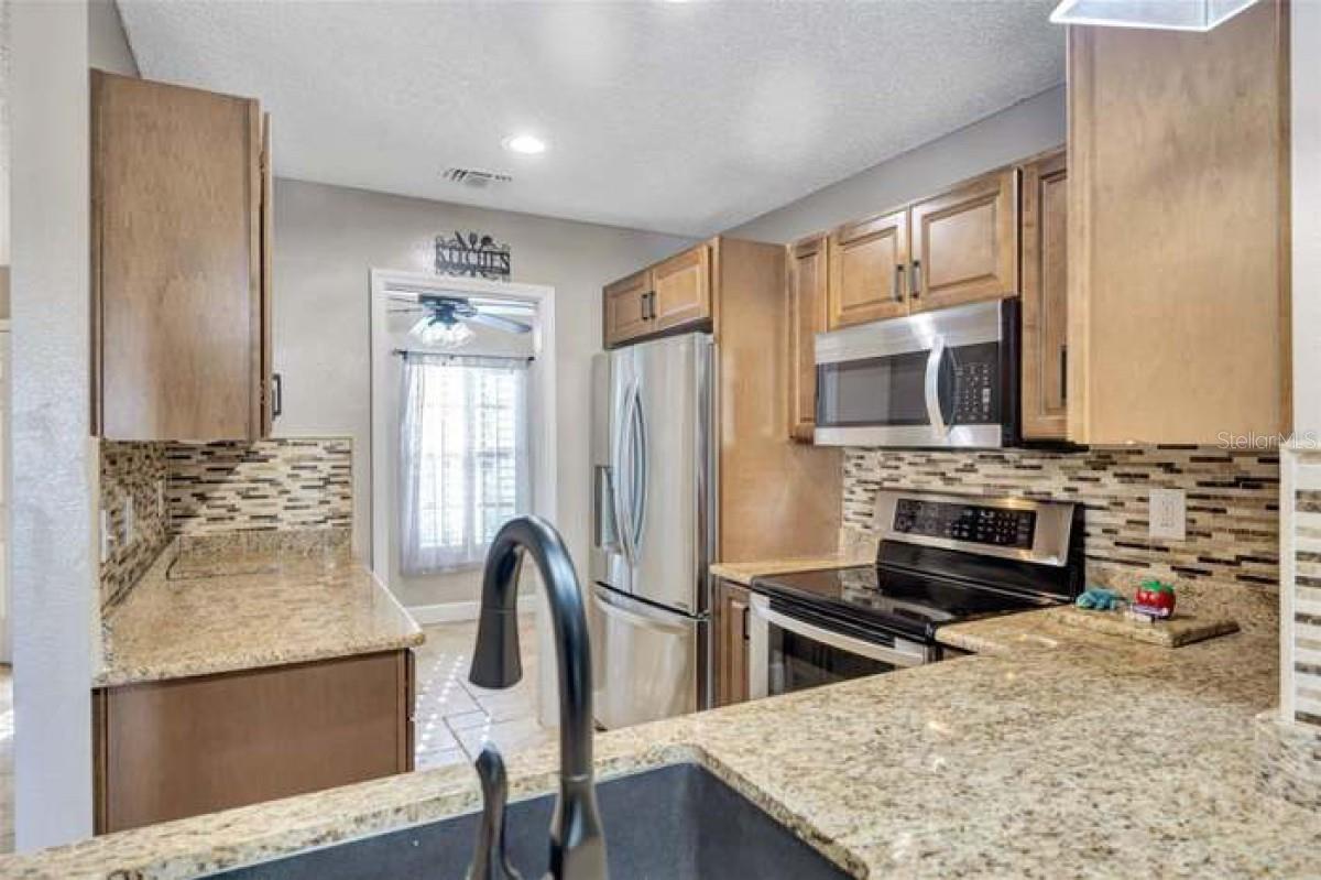 Image 8 of 24 For 4239 Brentwood Park Circle