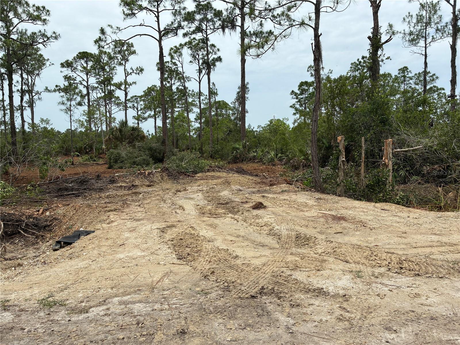 Image 2 of 2 For 32546 Oil Well Road