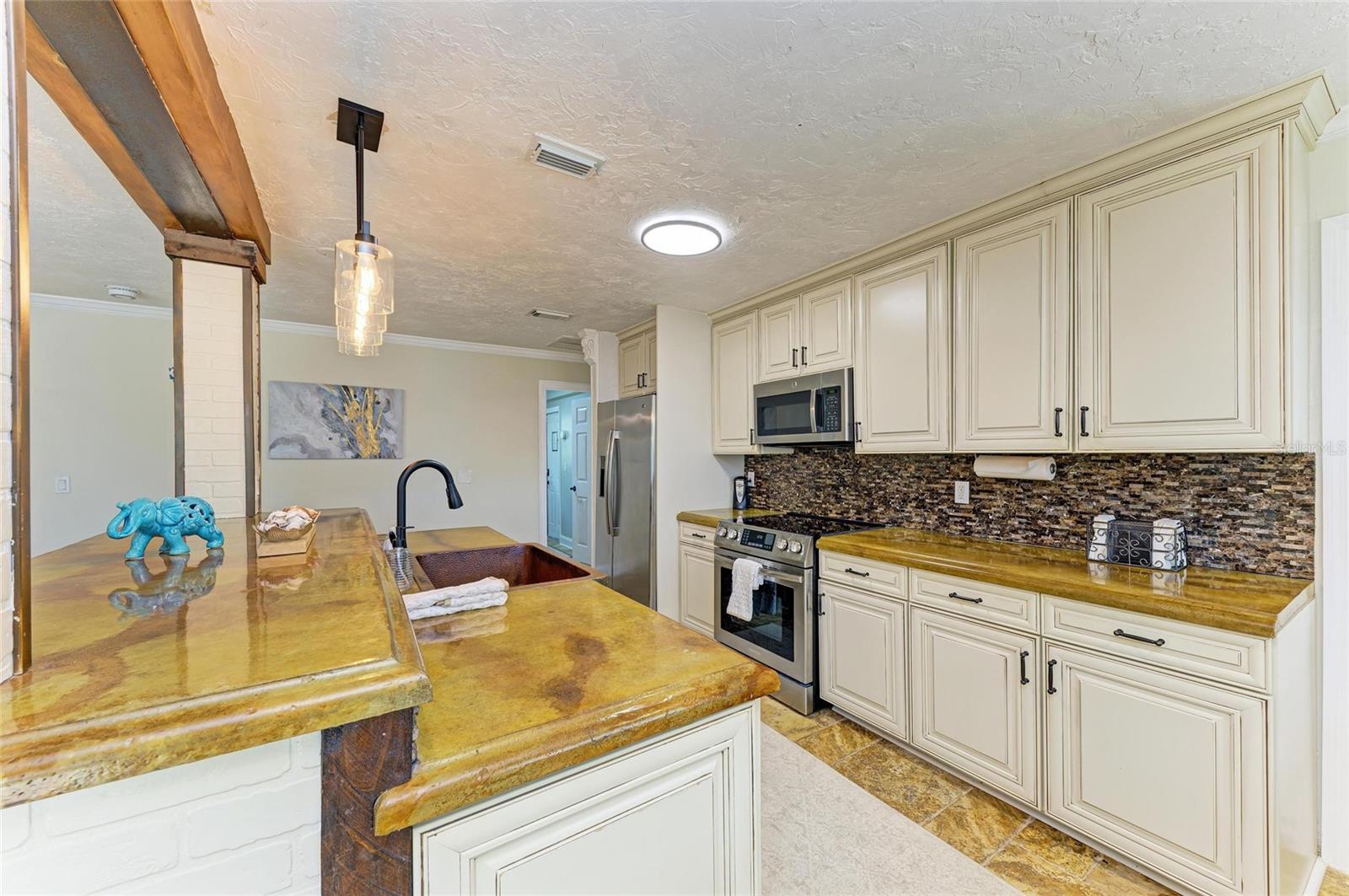 Image 12 of 65 For 2908 Mayflower Street