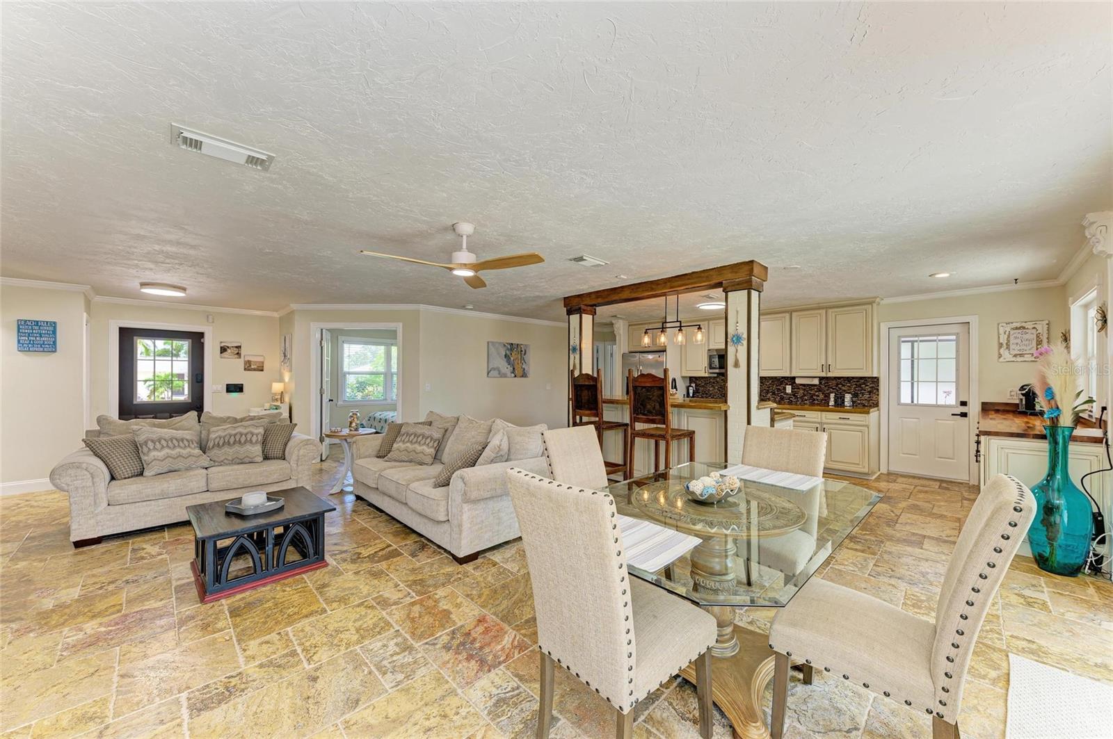 Image 15 of 65 For 2908 Mayflower Street