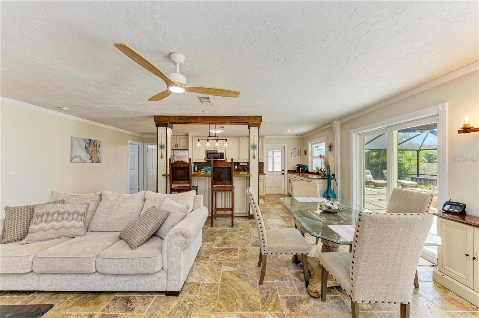 Image 16 of 65 For 2908 Mayflower Street