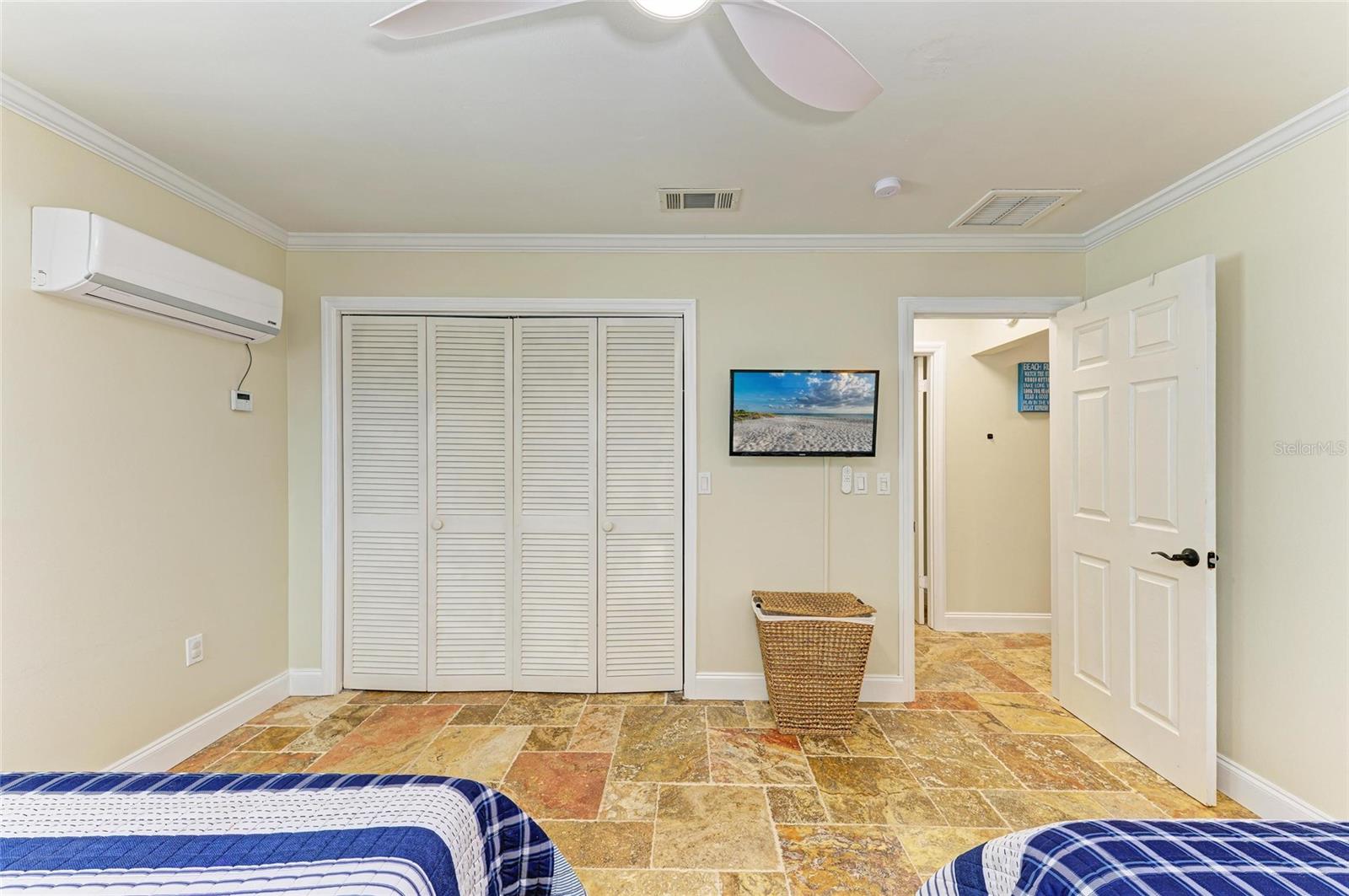 Image 22 of 65 For 2908 Mayflower Street