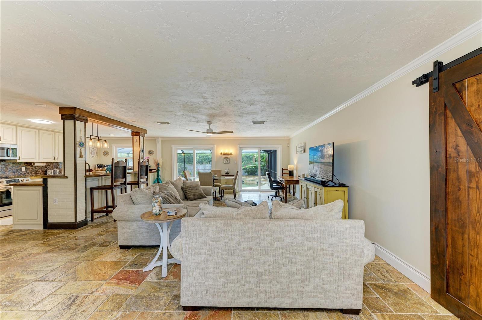 Image 5 of 65 For 2908 Mayflower Street