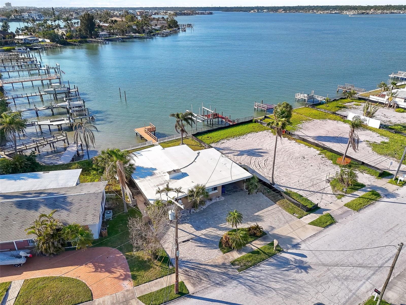 Image 11 of 16 For 15305 Harbor Drive